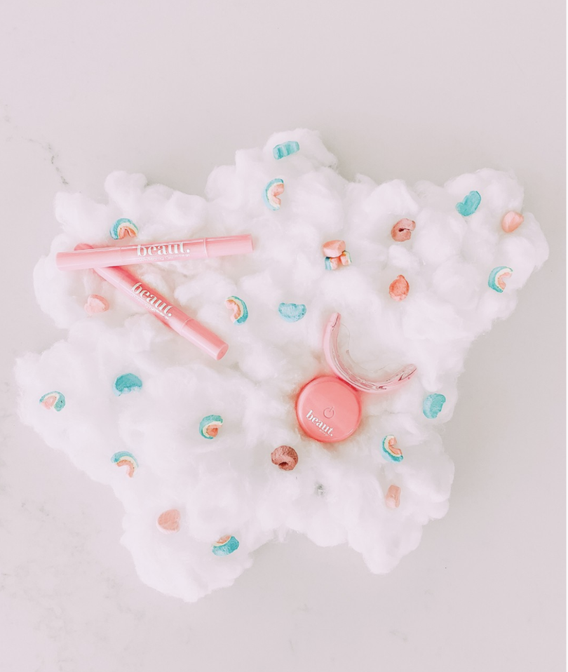 Wireless teeth whiting system (pink)