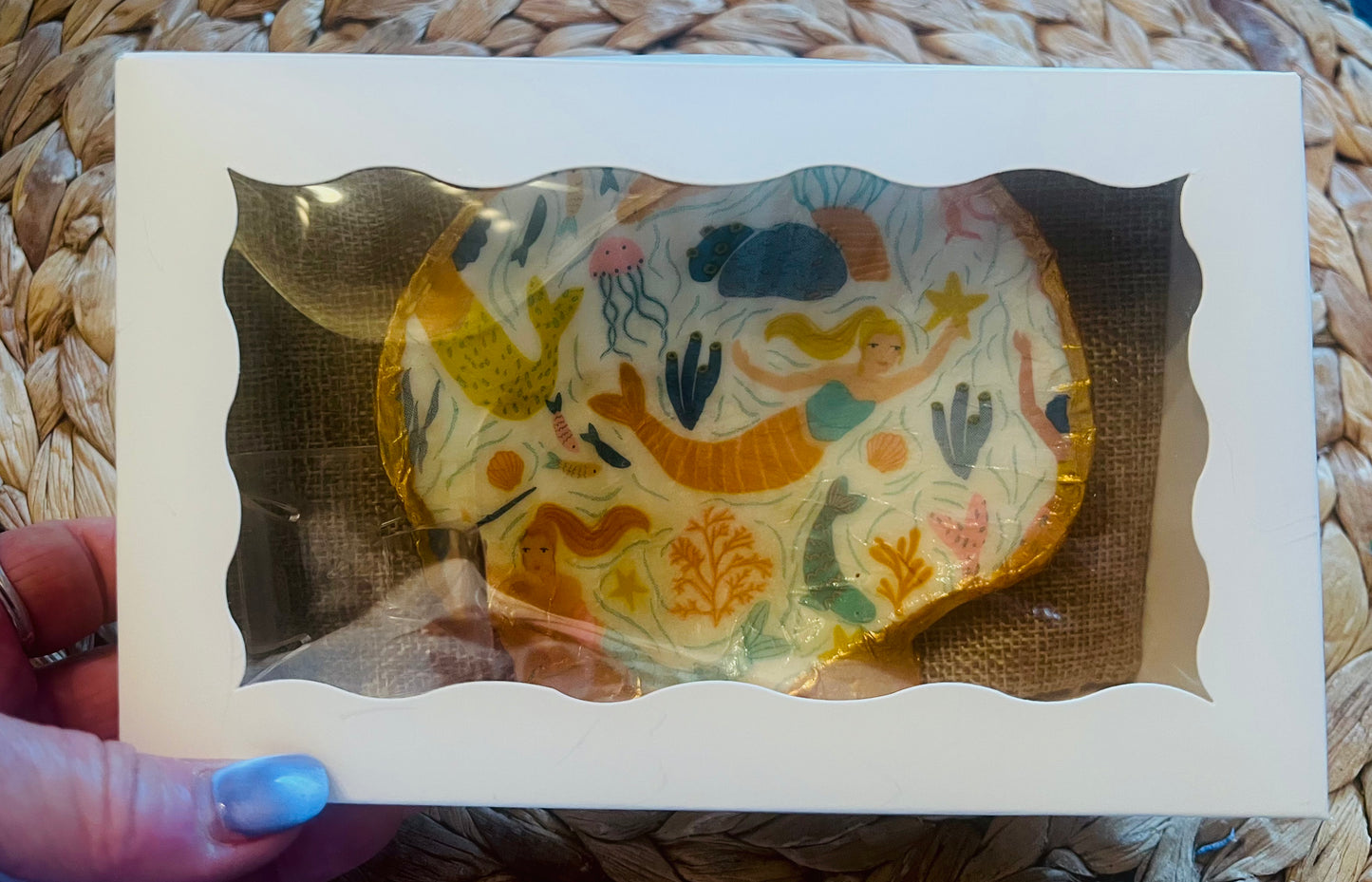 Handmade Scallop Shell Ring Dish w/stand & storage bag.