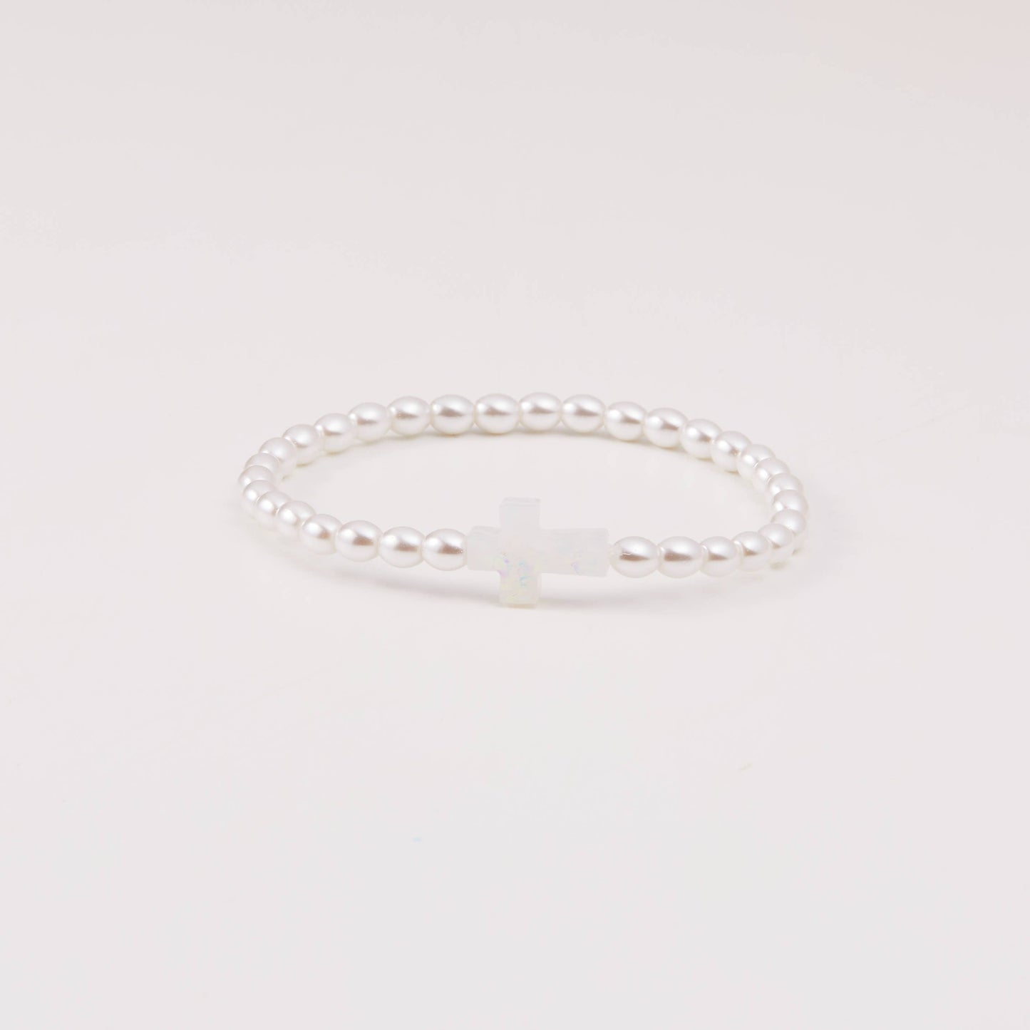 PETITE HOLY WATER STRETCH BRACELET IN CRYSTAL PEARL