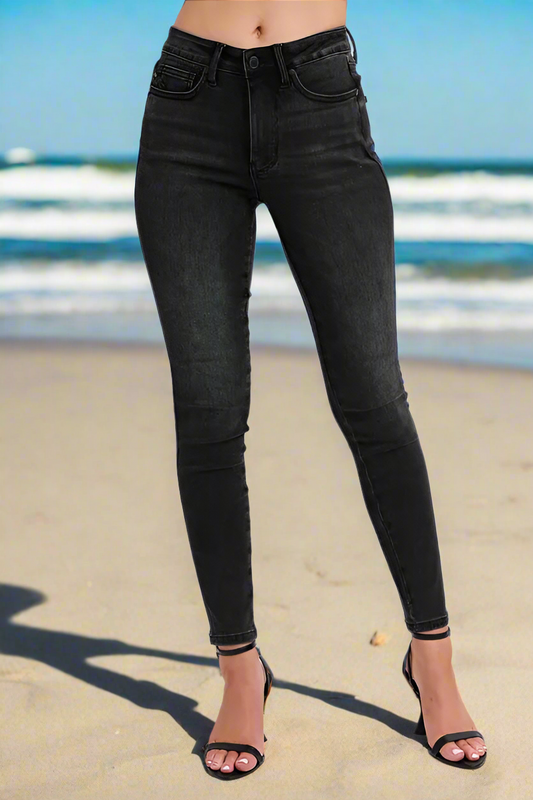 Judy Blue Full Size Mid Rise Tummy Control Skinny Jeans Plus Size