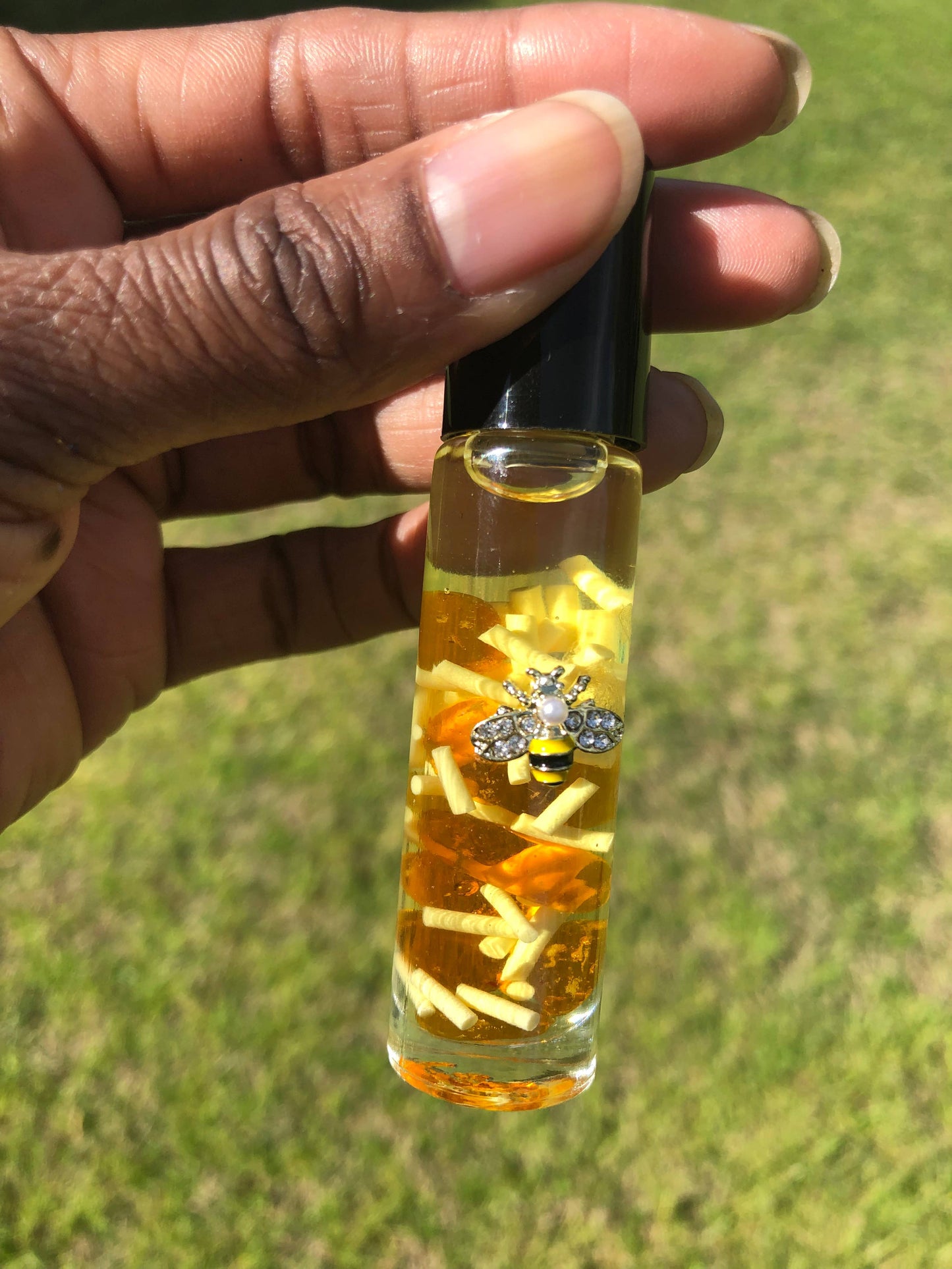 Bumble Bee Lip Oil | Lip Oil Treatment | Moisturize Lip: Honey Vanilla